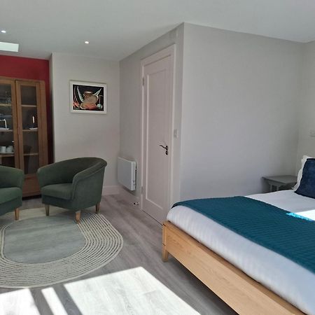 Granville House Apartments And Garden Suites บาลลีแฟร์ริเตอร์ ภายนอก รูปภาพ