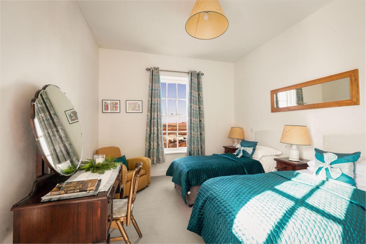 Granville House Apartments And Garden Suites บาลลีแฟร์ริเตอร์ ภายนอก รูปภาพ
