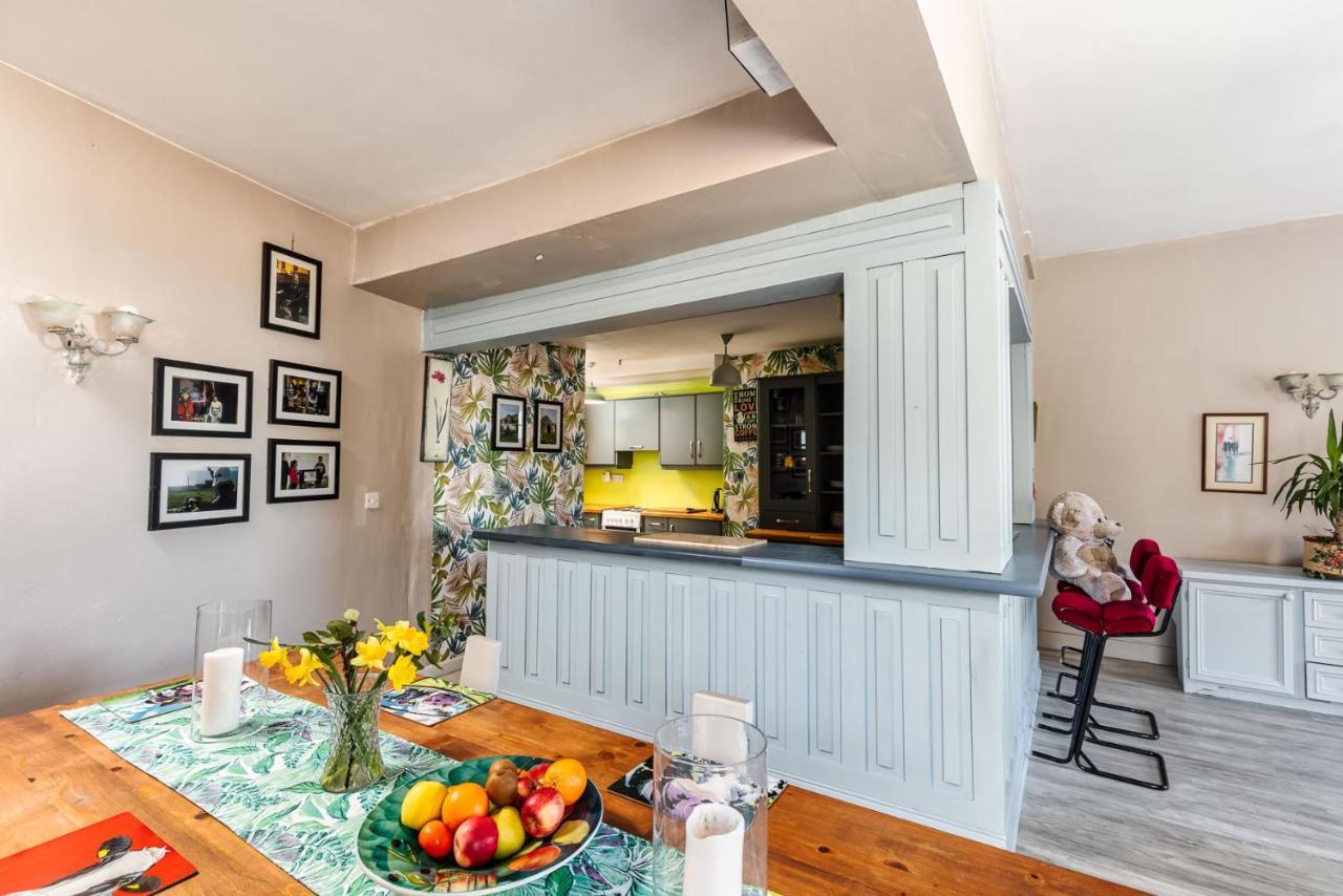 Granville House Apartments And Garden Suites บาลลีแฟร์ริเตอร์ ภายนอก รูปภาพ