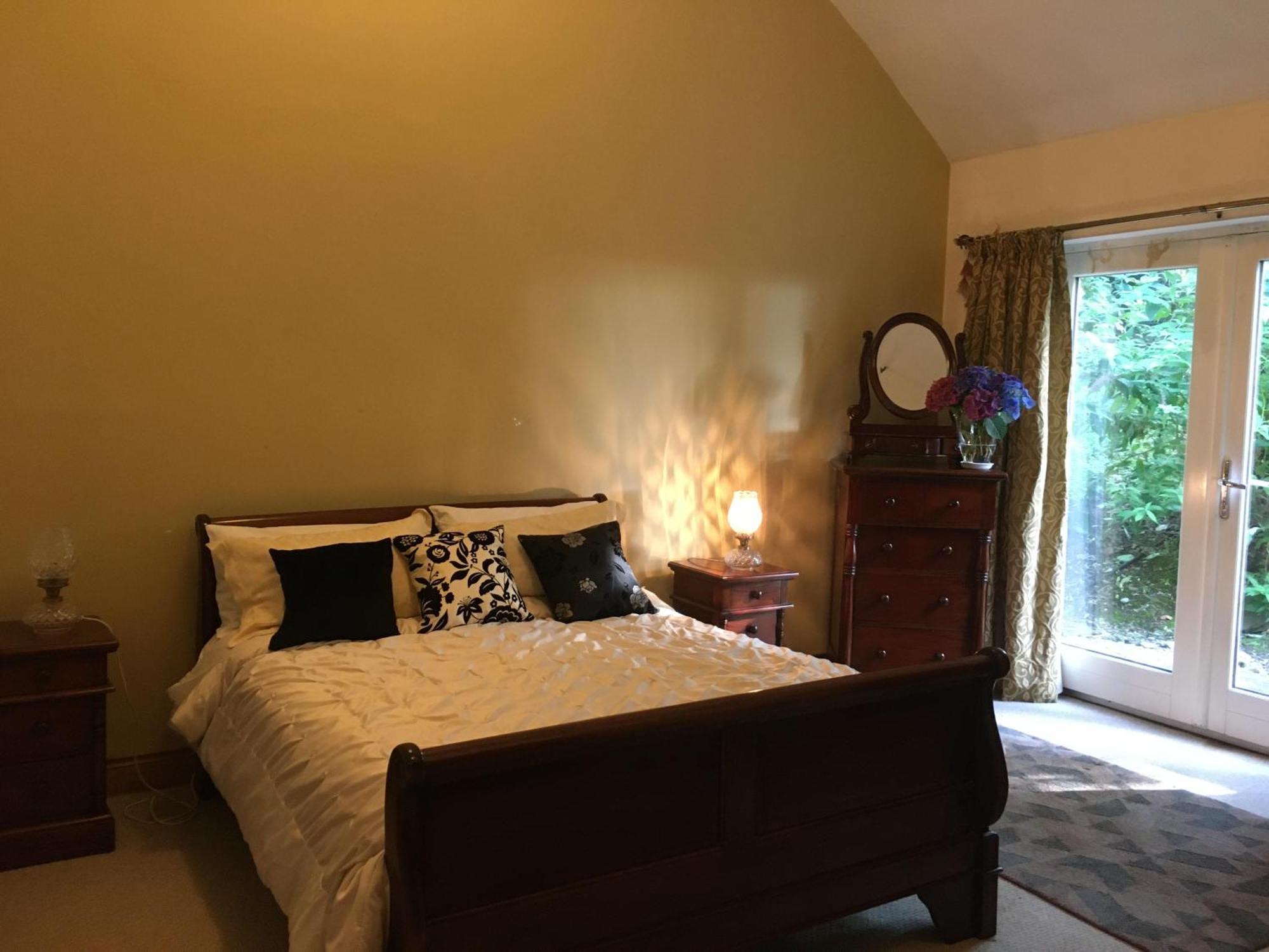 Granville House Apartments And Garden Suites บาลลีแฟร์ริเตอร์ ภายนอก รูปภาพ